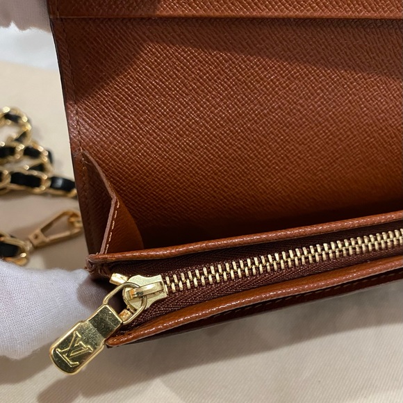 SD1000 | Louis Vuitton Tressor Wallet GUC - Picture 10 of 15